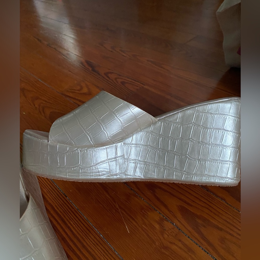 Light Gold Platform Sandals